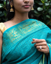 GLOW - GOLD ZARI